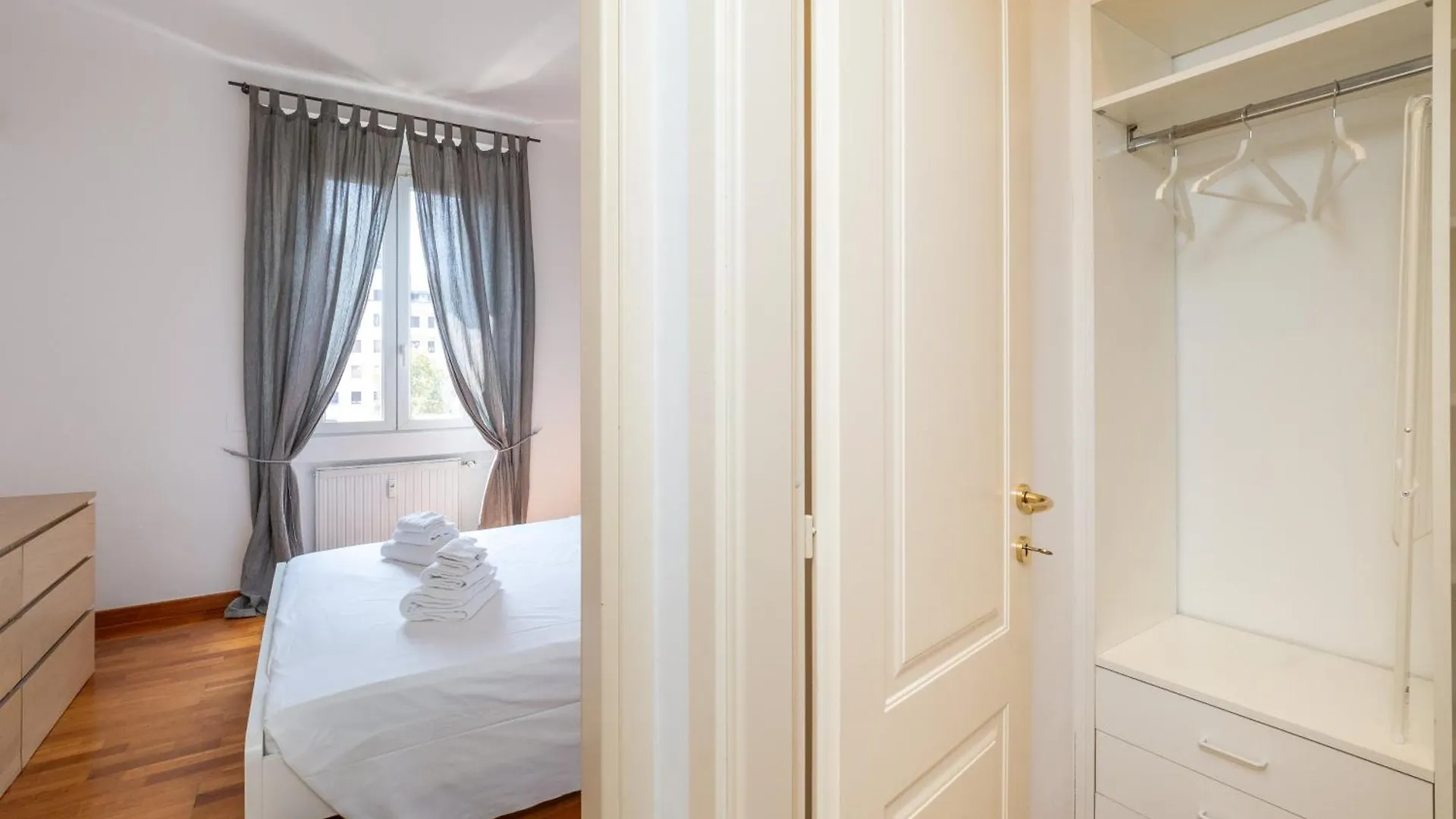 Keys Of Italy - Xxv Aprile 9 Dazzling 2 Room Apt Milan Italy