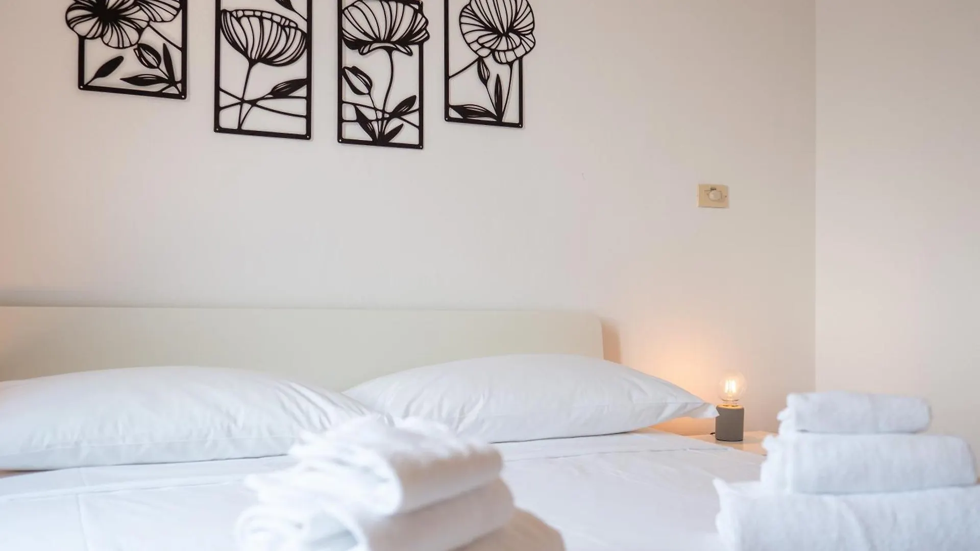 Keys Of Italy - Xxv Aprile 9 Dazzling 2 Room Apt Milan 0*,  Italy