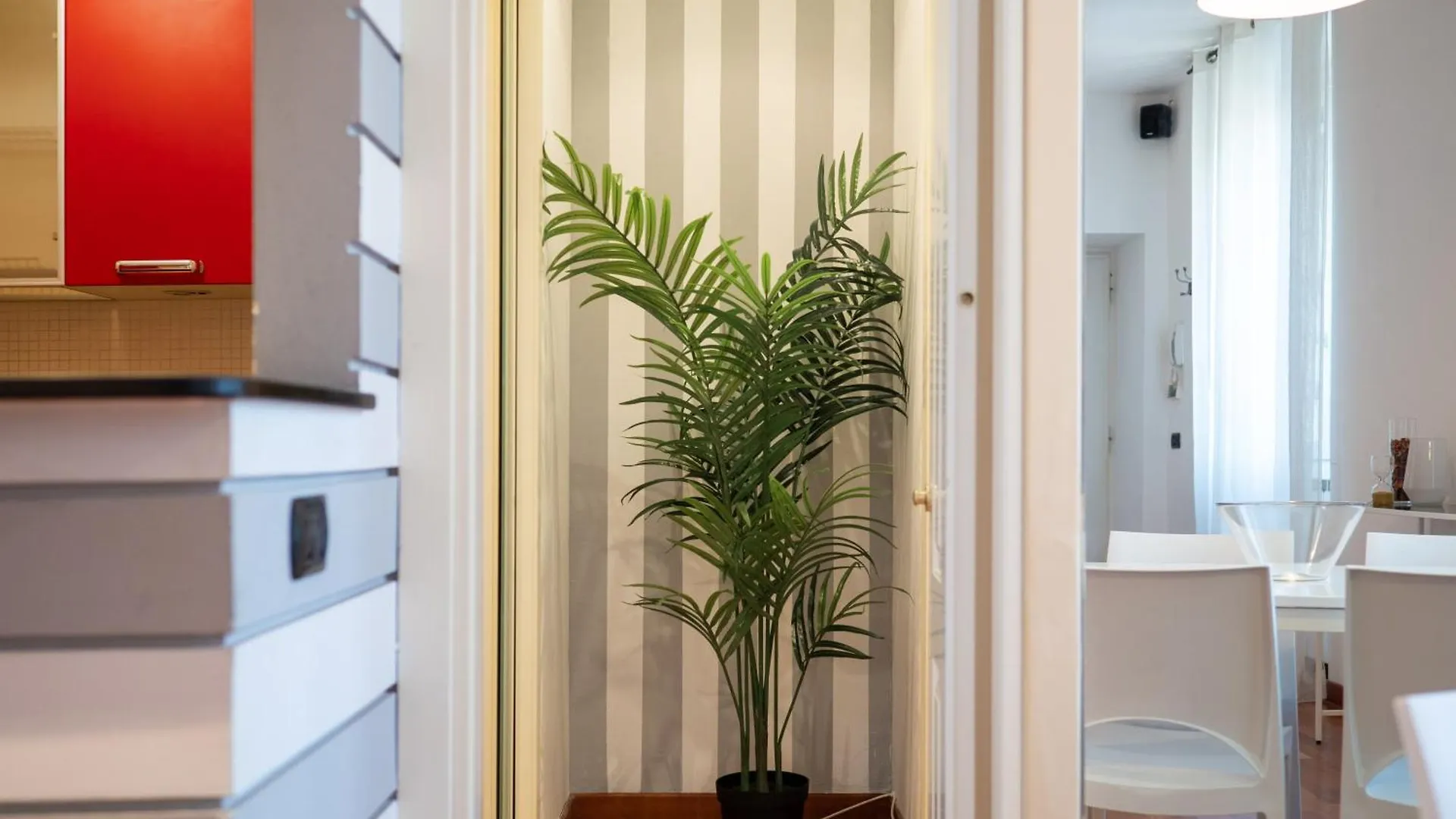 Keys Of Italy - Xxv Aprile 9 Dazzling 2 Room Apt Milan