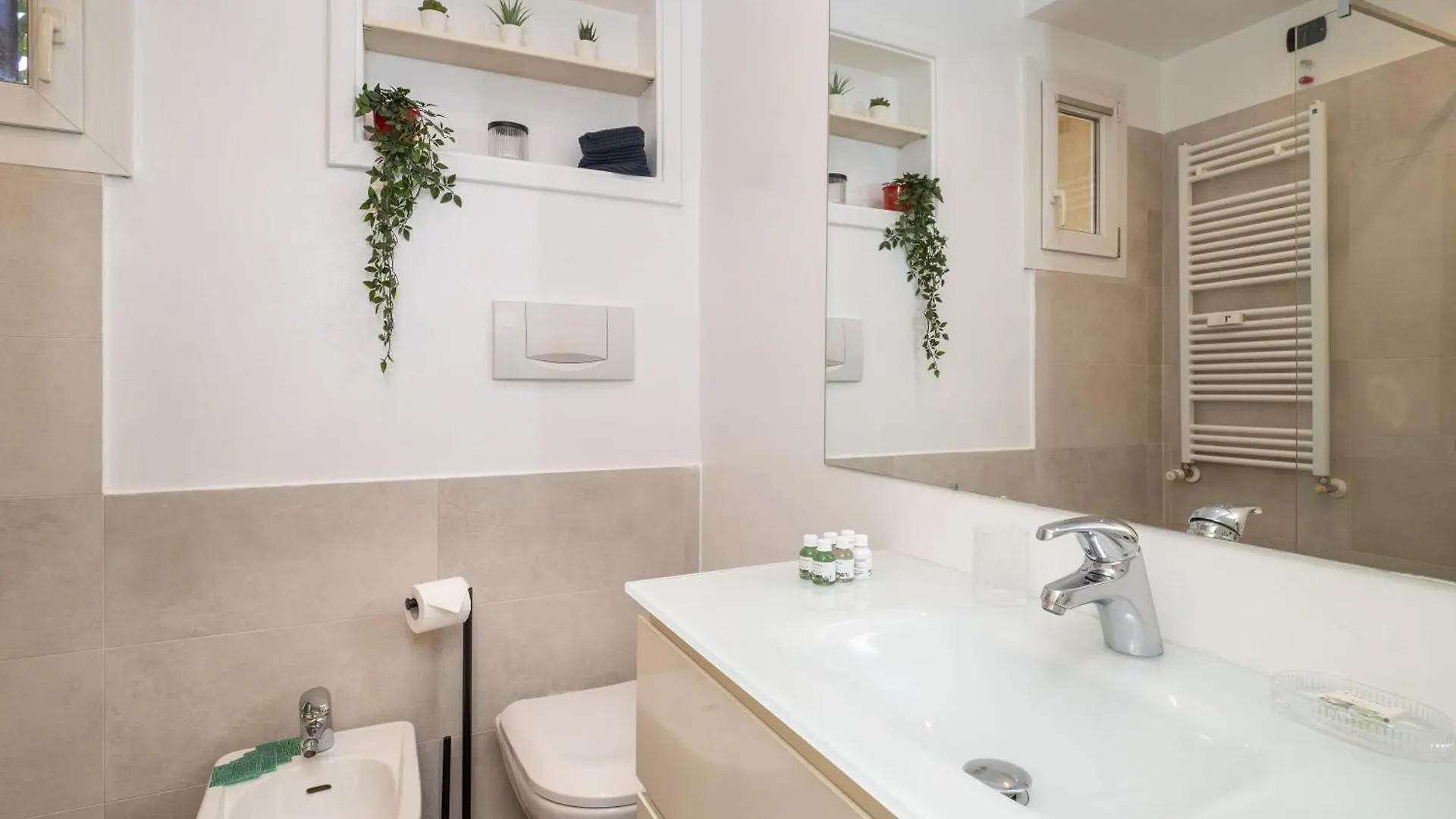 Keys Of Italy - Xxv Aprile 9 Dazzling 2 Room Apt Milan Apartment